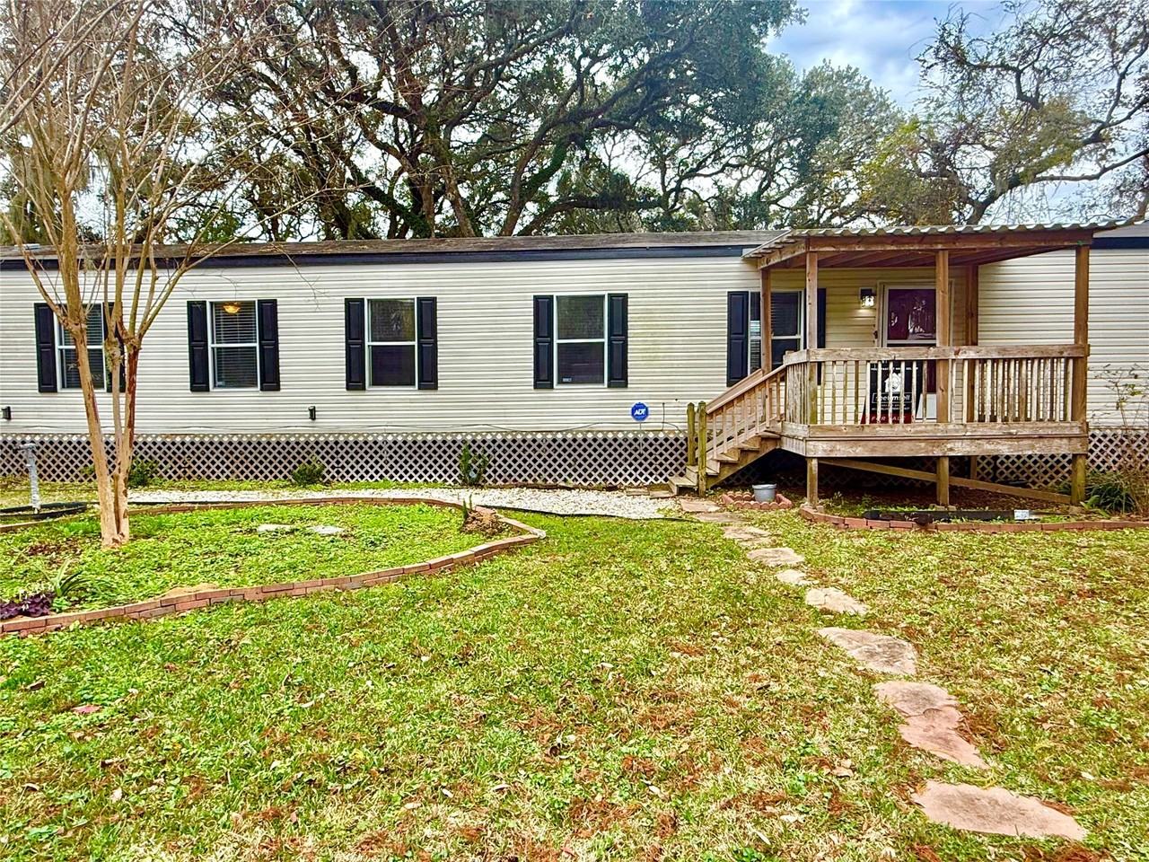 210 Lake Dr #210 - Photo 4 of 24