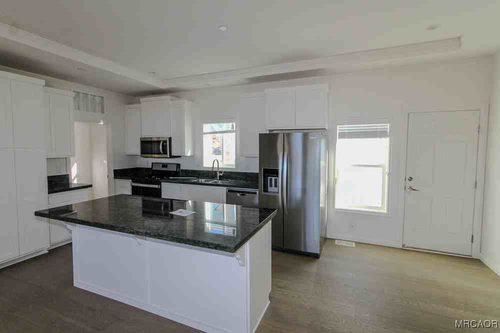 1336 La Crescenta Drive #1336-1 - Photo 5 of 38