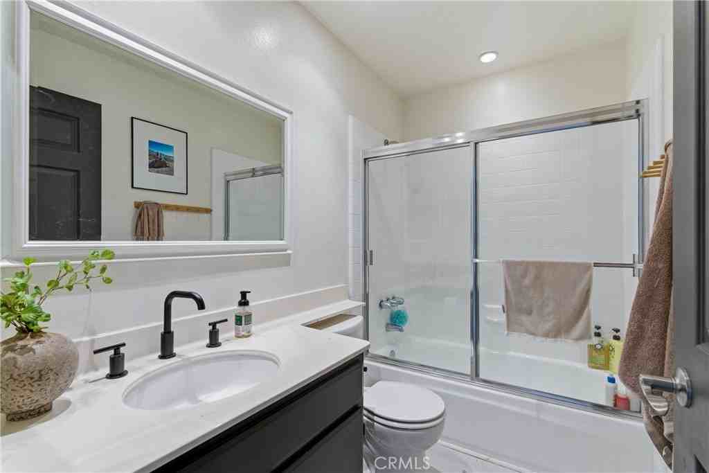 4302 Oak Glen St #4302 - Photo 7 of 25