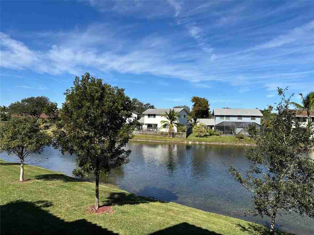 9843 Nob Hill Ln #9843-9843 - Photo 2 of 14