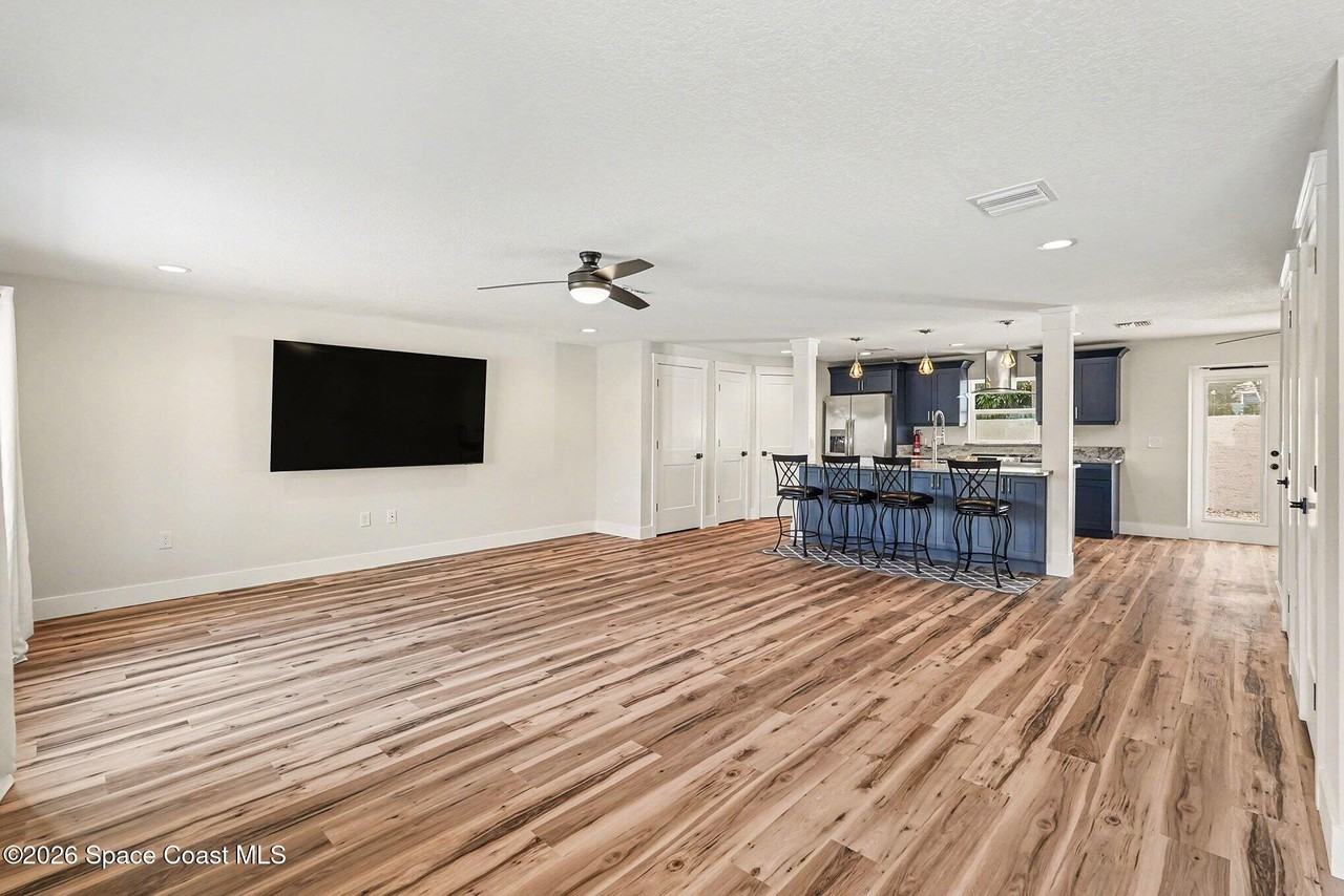 1280 Jimmy Buffett Mem Highway #1280C - Photo 4 of 27