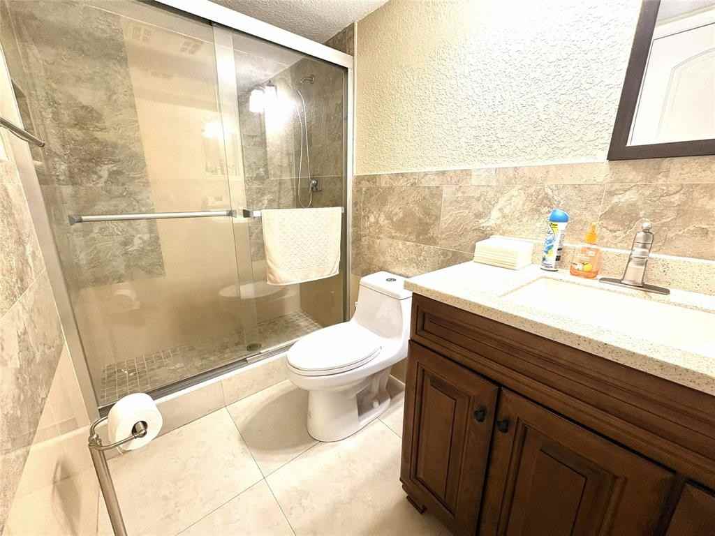 271 S Hollybrook Dr #271-205 - Photo 4 of 15