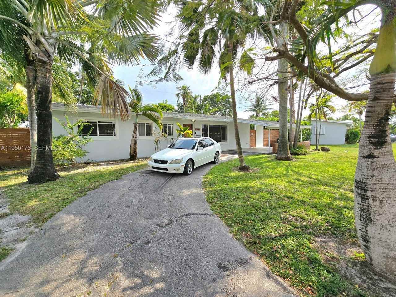 10330 Sw 53rd St - Photo 3 of 26