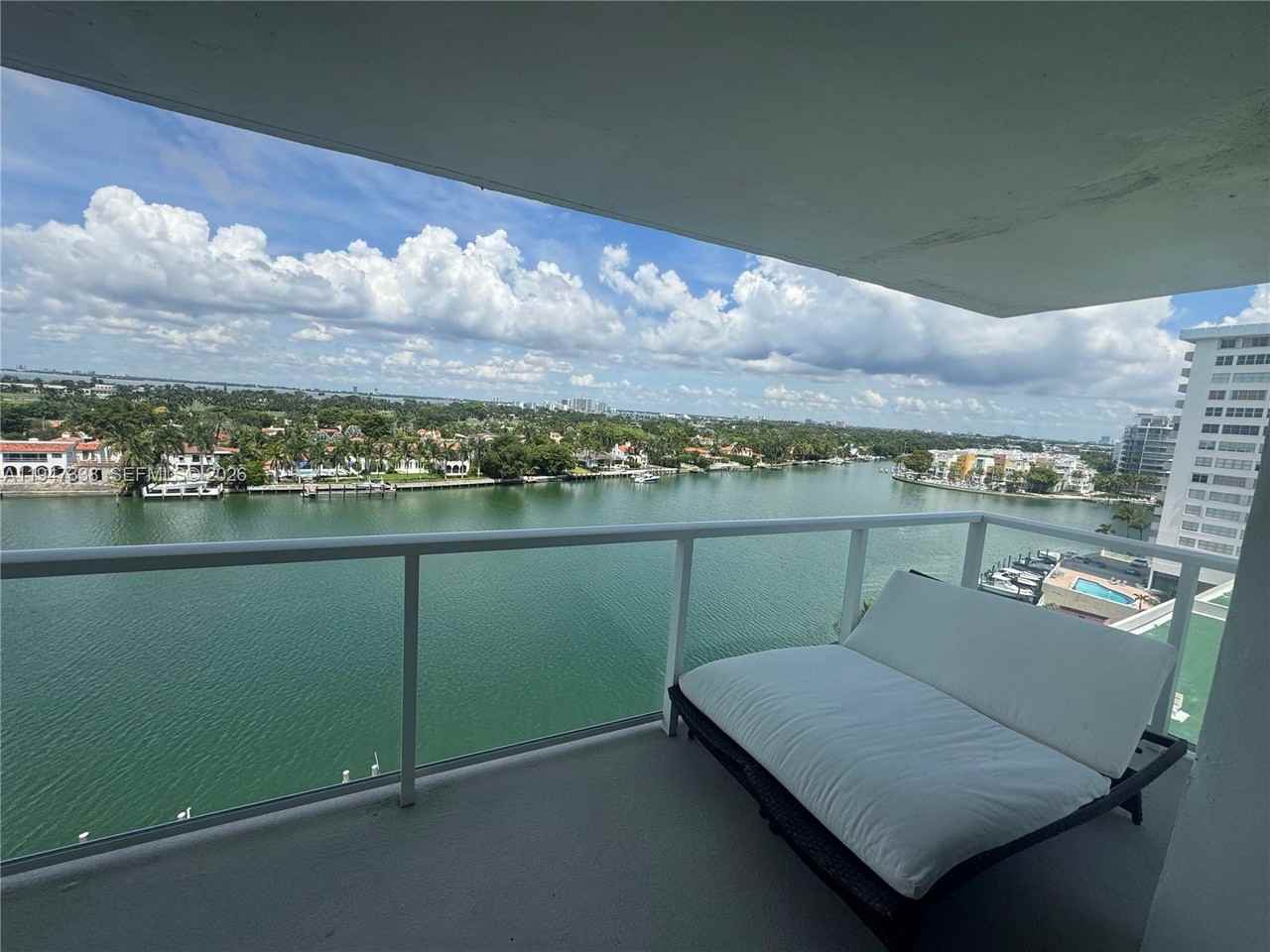 5750 Collins Ave #575010F - Photo 2 of 16