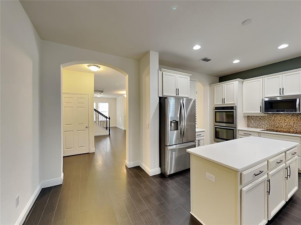 3121 Twin Shore Ln #3121 - Photo 6 of 20