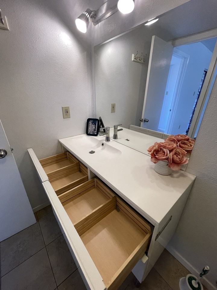 1514 Parker Ln #1514-110 - Photo 6 of 19