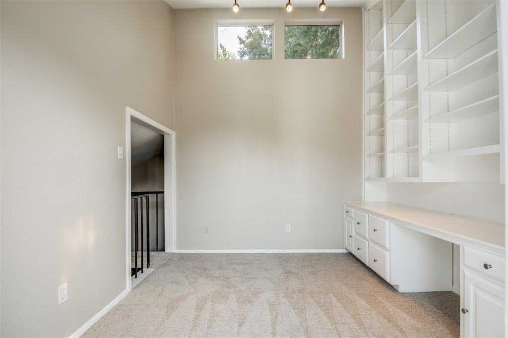 3104 Cambridge Dr #3104 - Photo 7 of 17