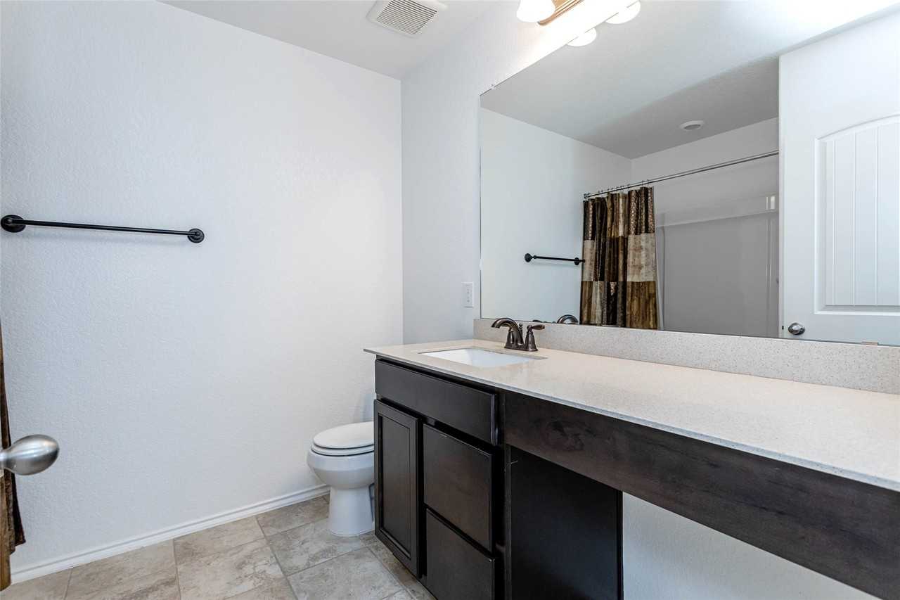 201 Tordesillas Dr #201 - Photo 7 of 33