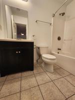 featured image of 321 Hollywood Blvd Nw #321