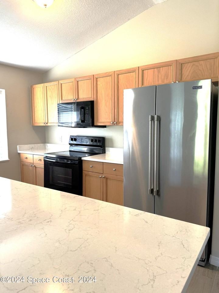 5615 Andrea St #5615 - Photo 2 of 18