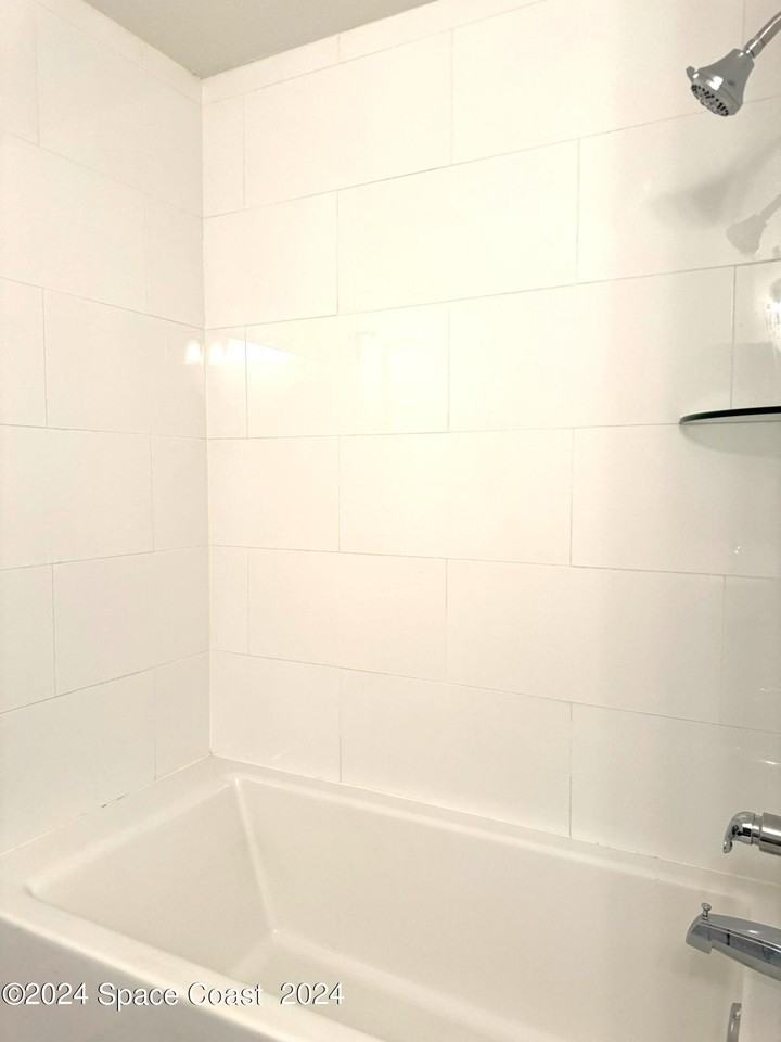 5615 Andrea St #5615 - Photo 5 of 18