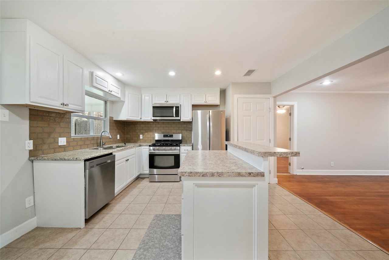 5205 Verdome Ln #5205 - Photo 4 of 45