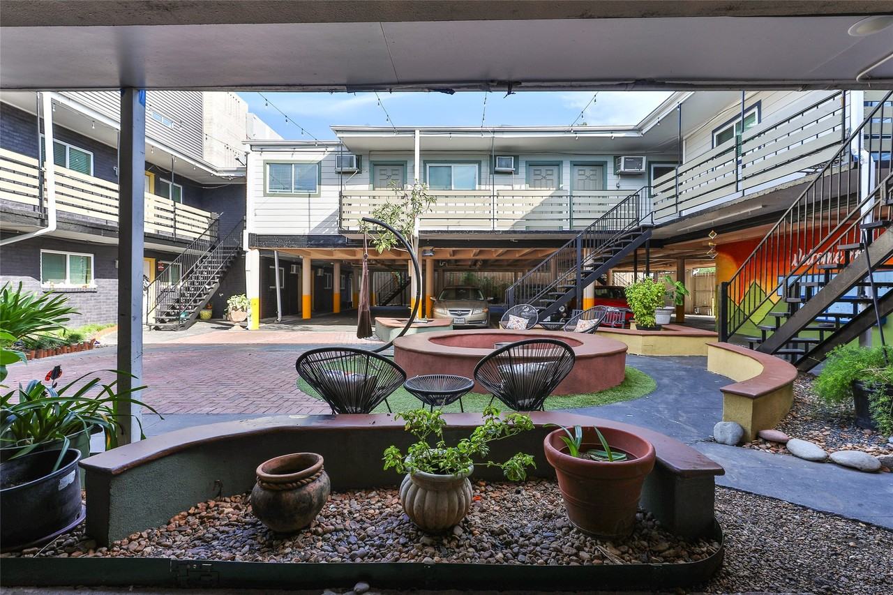 1840 Richmond Ave #1840-28 - Photo 3 of 14