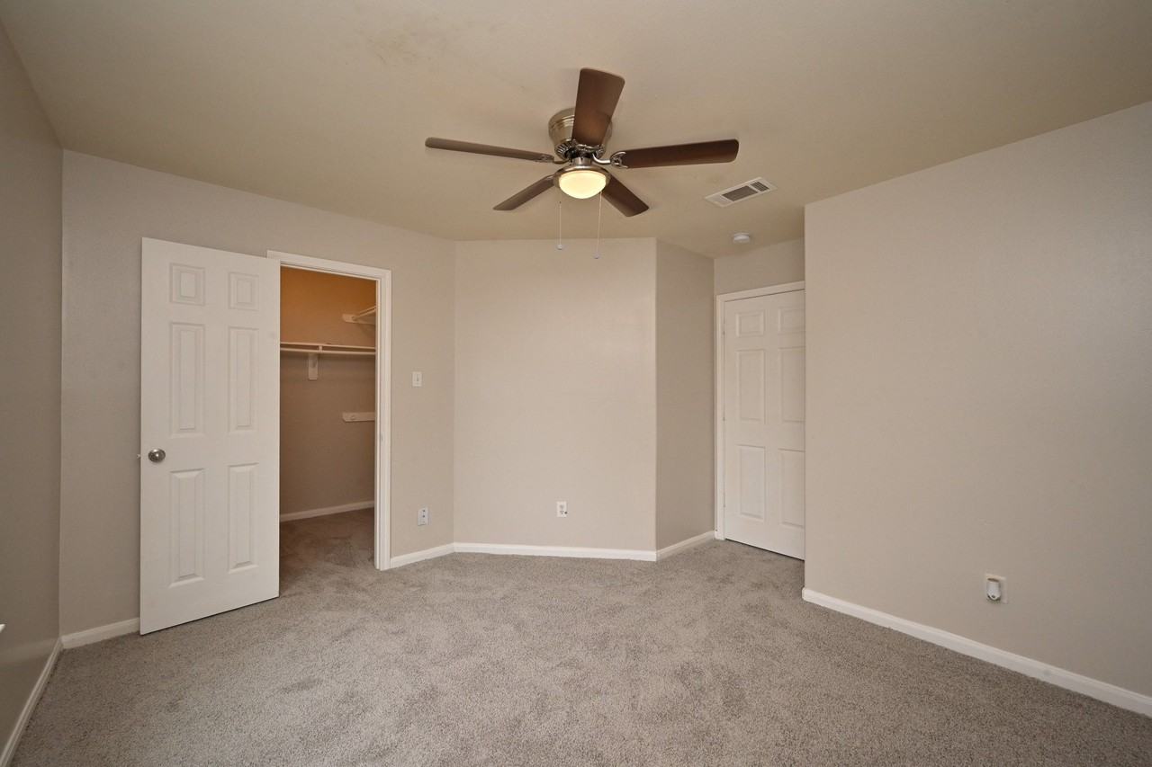 6127 Yorkglen Manor Ln #6127 - Photo 7 of 45