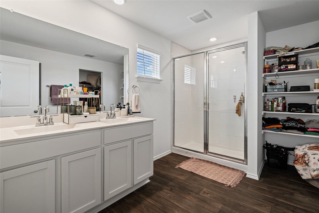 18517 Cremello Dr #18517A - Photo 4 of 17