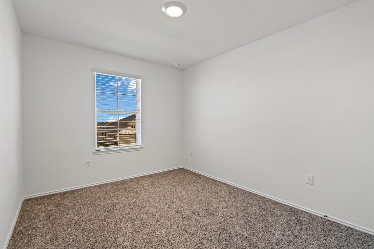 18517 Cremello Dr #18517A - Photo 6 of 17