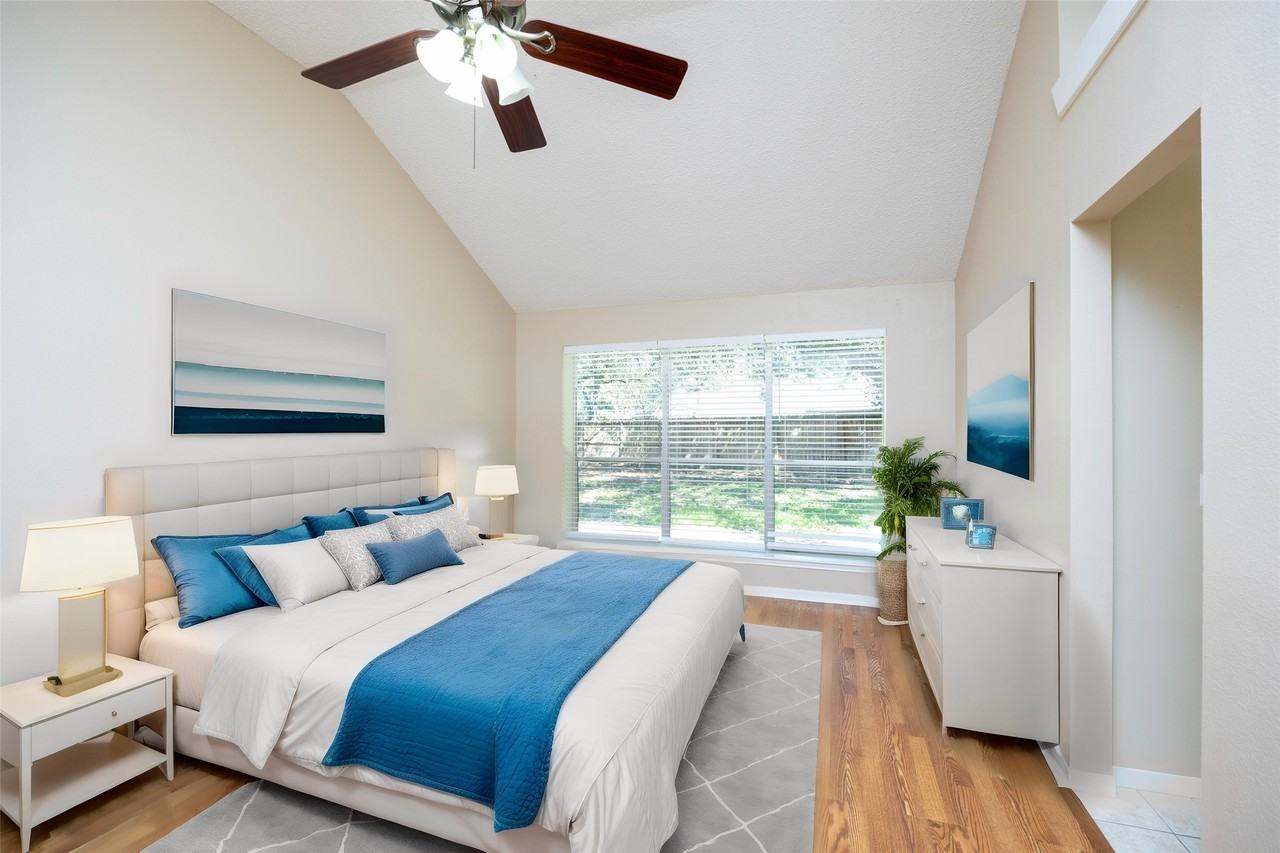 811 Sierra Lake Dr #811 - Photo 6 of 32