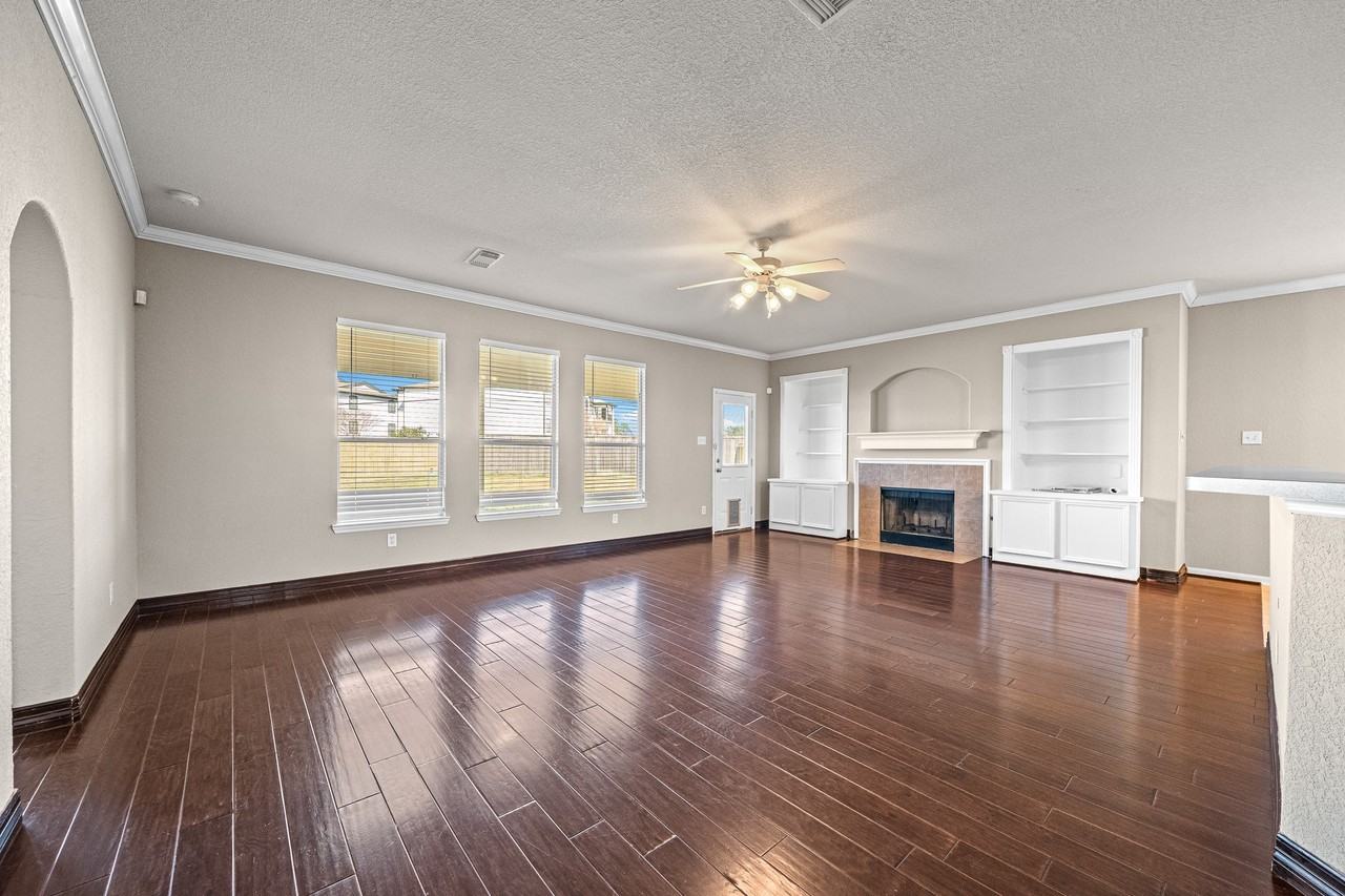 7202 Lyndhurst Village Ln #7202 - Photo 4 of 28