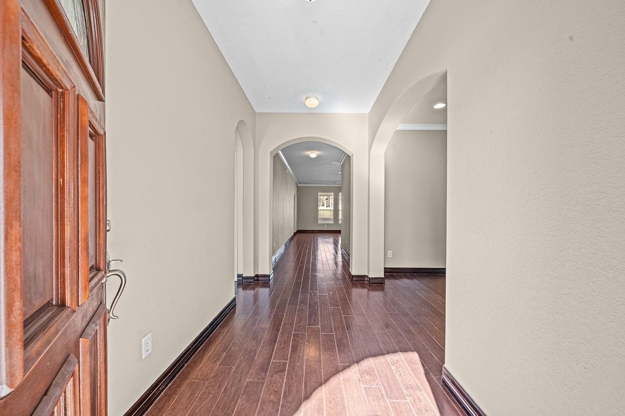 7202 Lyndhurst Village Ln #7202 - Photo 7 of 28