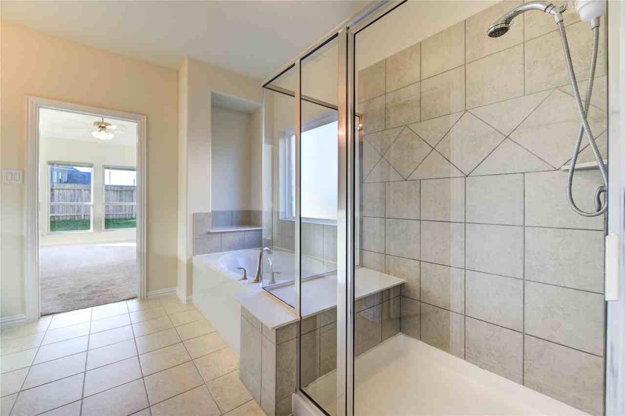 30243 Twisting Springs Dr #30243 - Photo 5 of 38