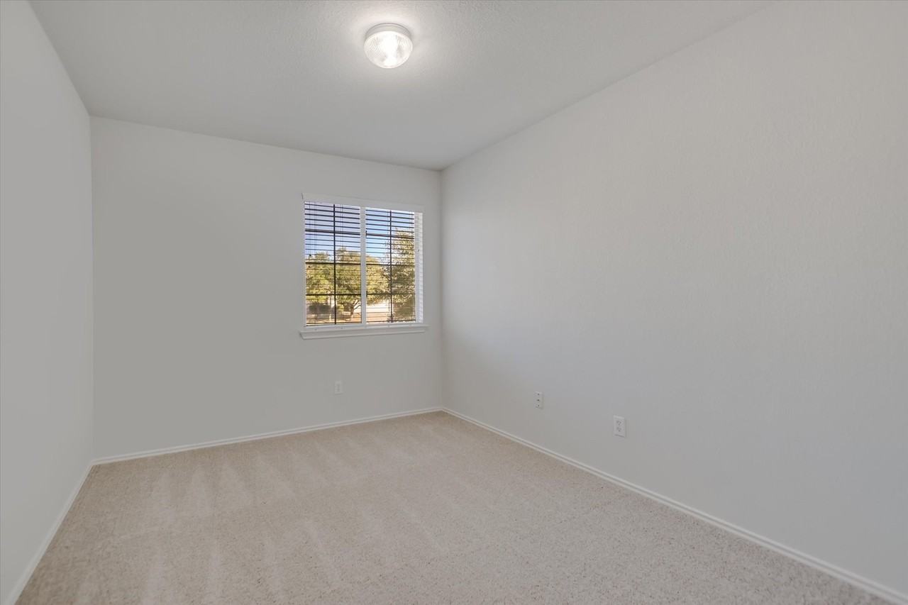 3800 Brownstone Cv #3800 - Photo 3 of 14