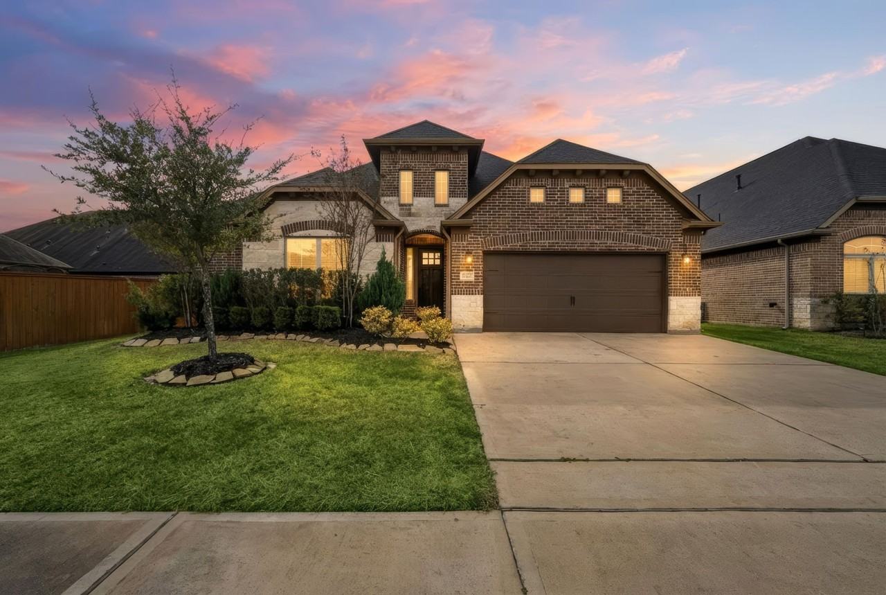 15115 Flintridge Lake Ln #15115 - Photo 2 of 28