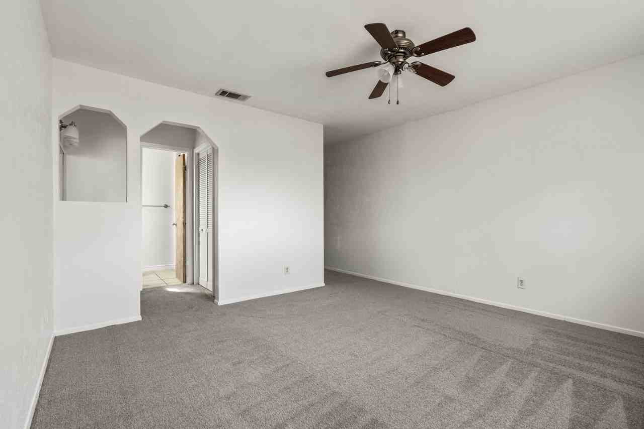 9816 Teasdale Ter #9816 - Photo 7 of 24