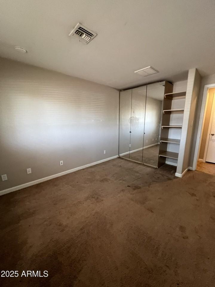 233 E Huntington Dr #233 - Photo 2 of 12