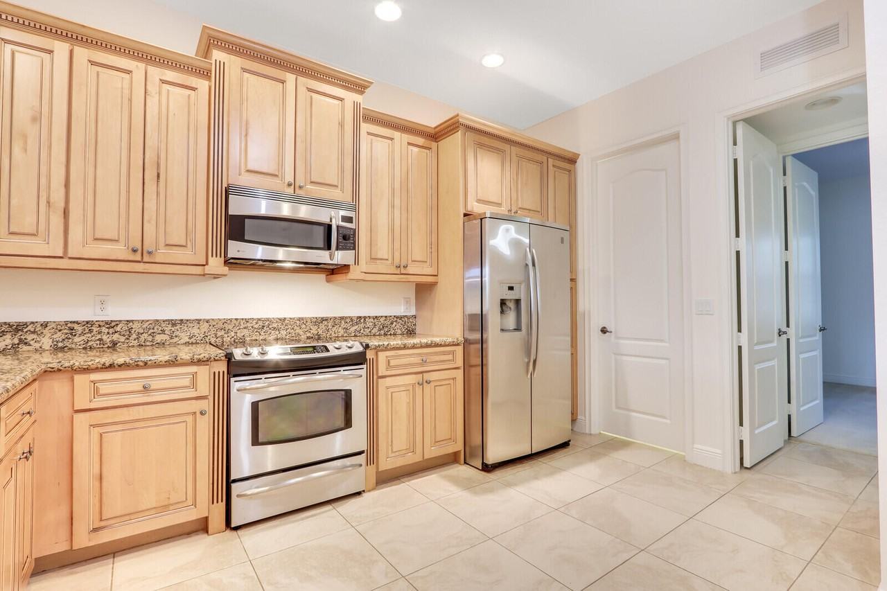 4505 Artesa Way S #4505 - Photo 5 of 21