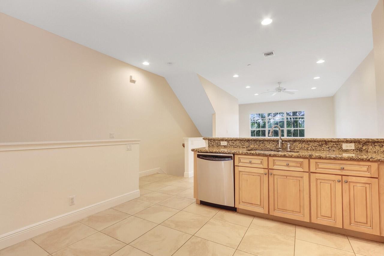 4505 Artesa Way S #4505 - Photo 6 of 21