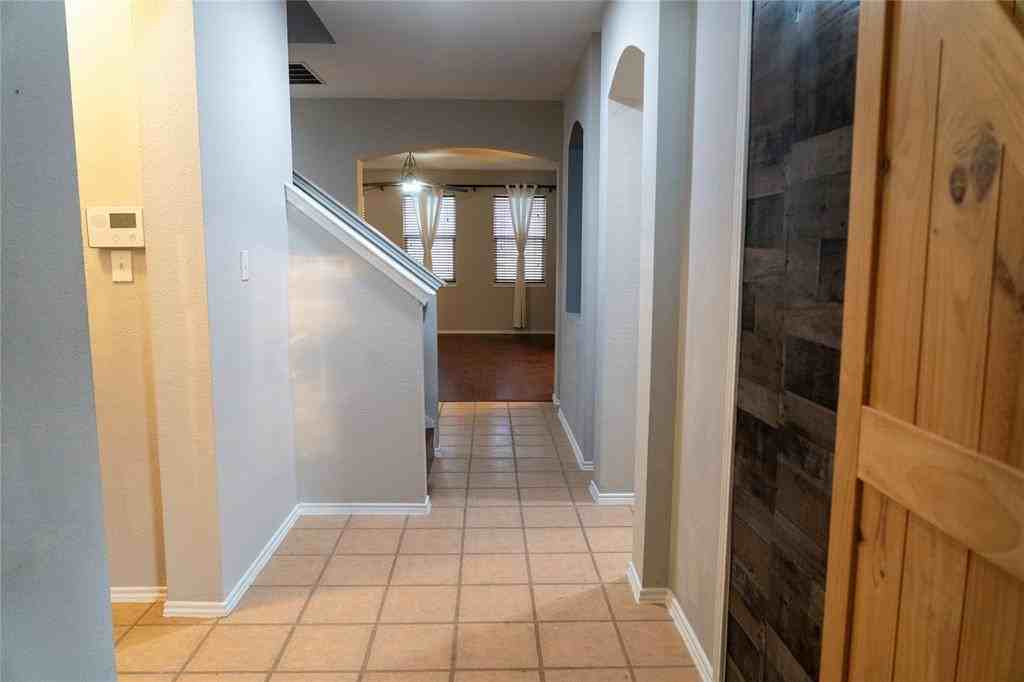 10120 Sourwood Dr #10120 - Photo 4 of 20