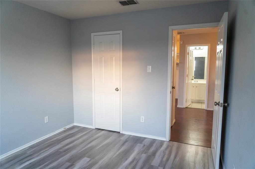 10120 Sourwood Dr #10120 - Photo 5 of 20