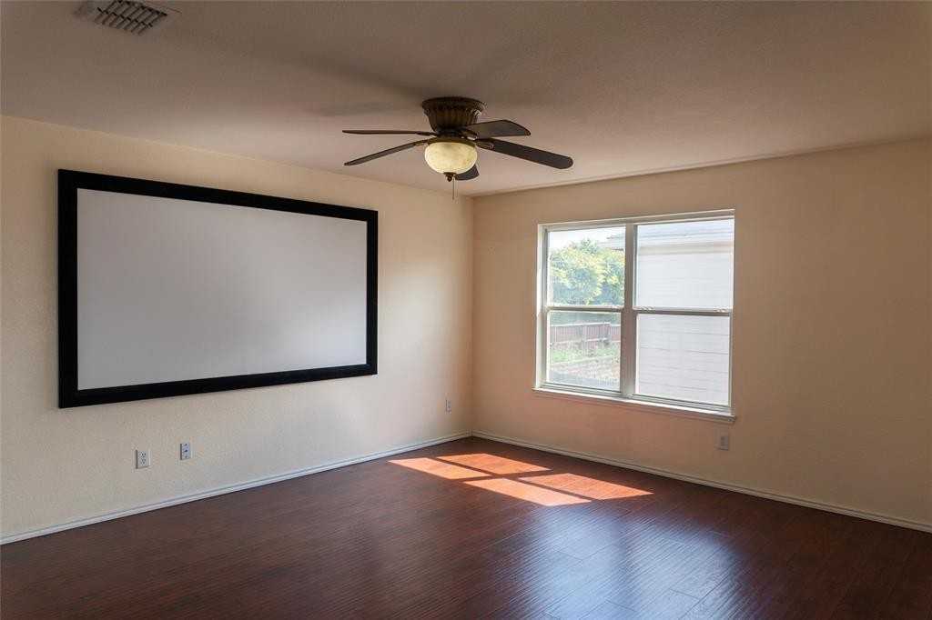 10120 Sourwood Dr #10120 - Photo 7 of 20