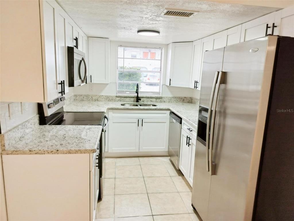 9901 Grace Dr #9901 - Photo 4 of 7