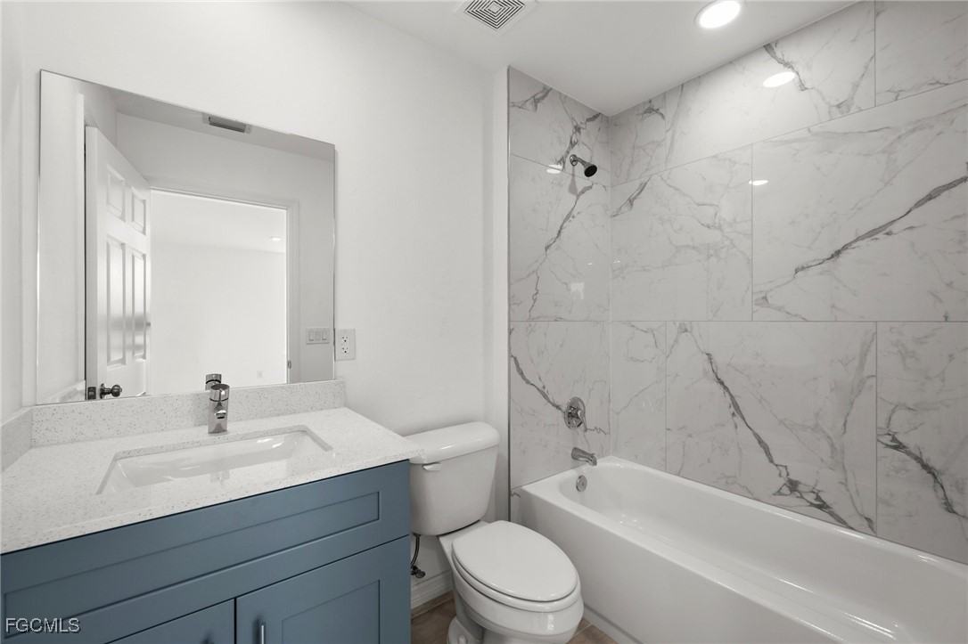 3815 Chiquita Blvd S #3815-106 - Photo 4 of 32