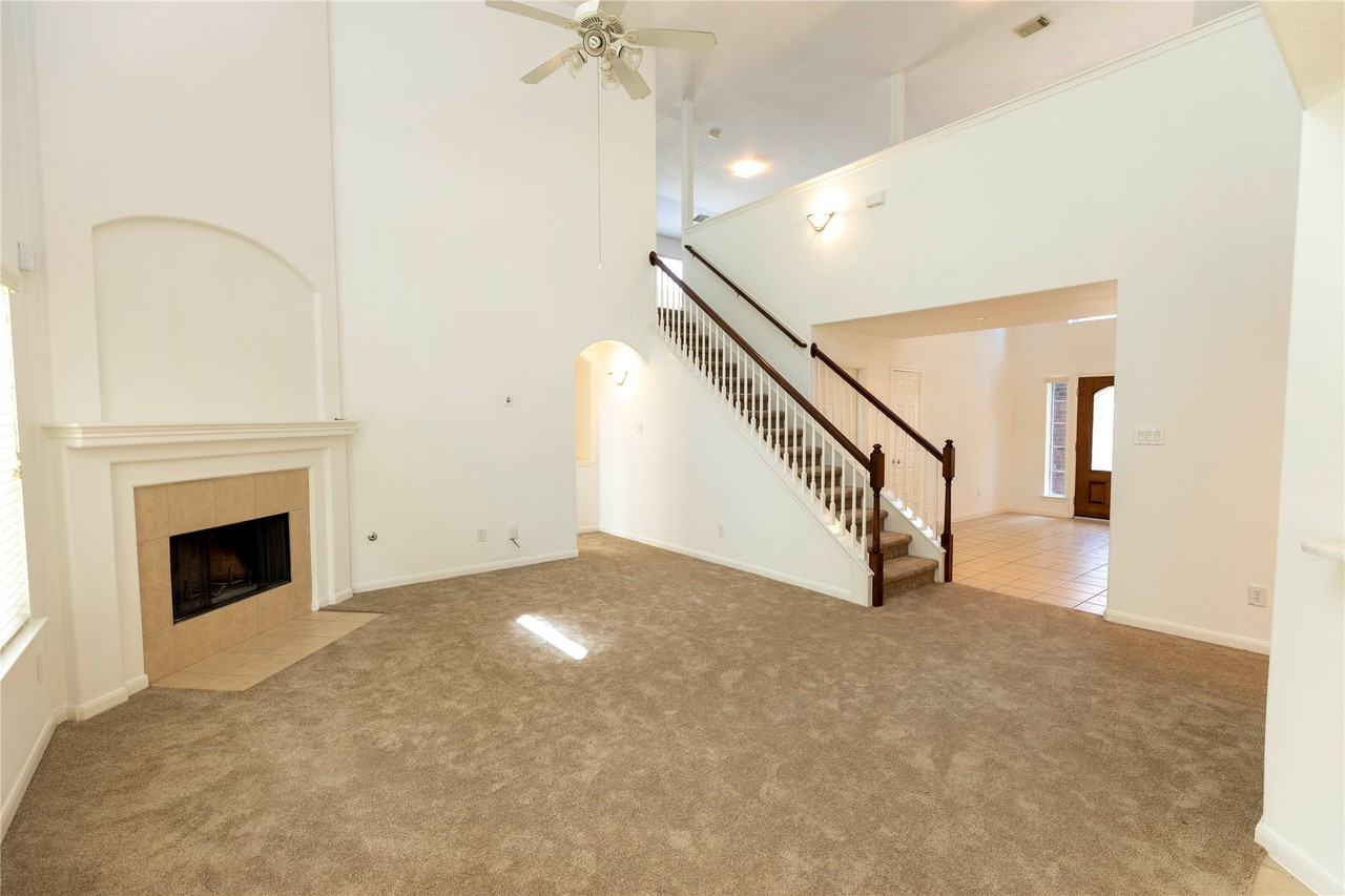 8218 Rushing Stream Ct #8218 - Photo 4 of 16