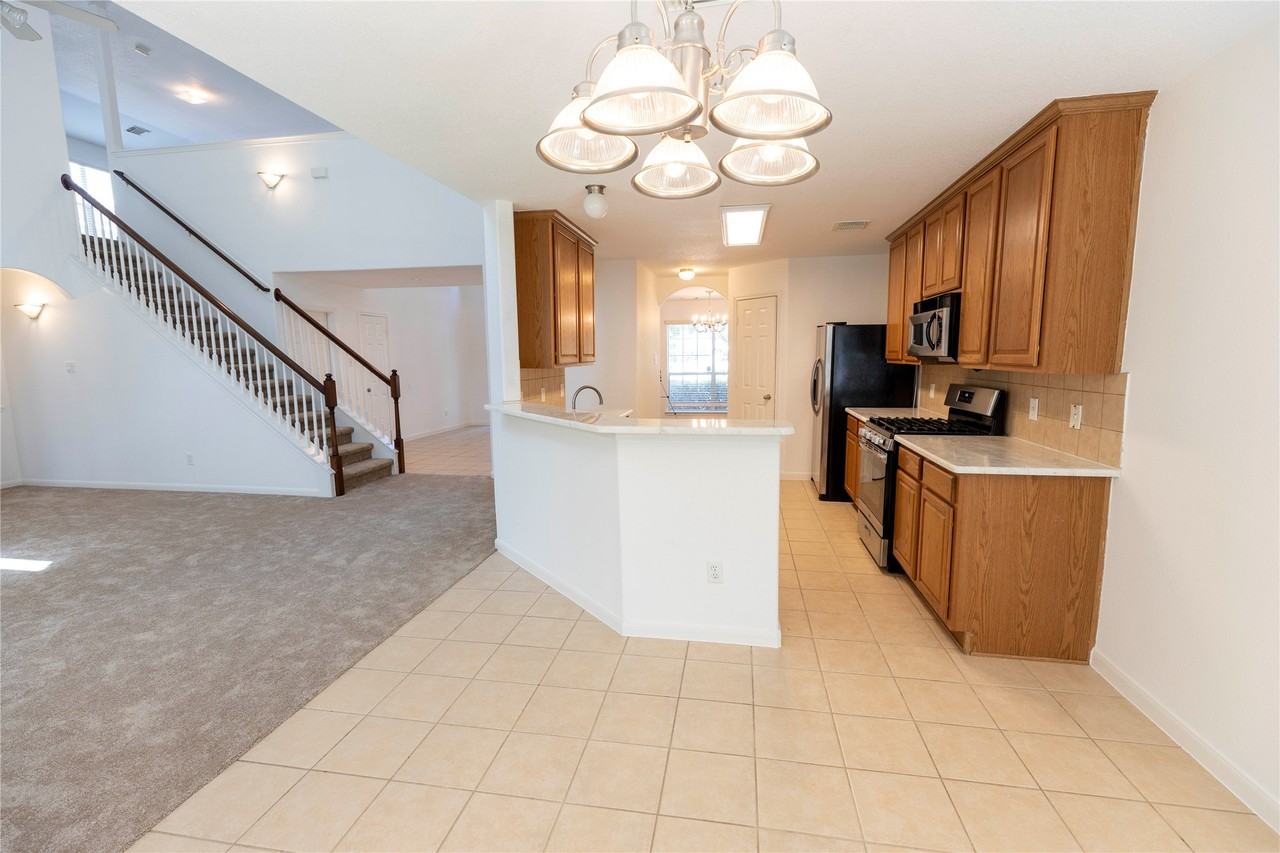 8218 Rushing Stream Ct #8218 - Photo 6 of 16