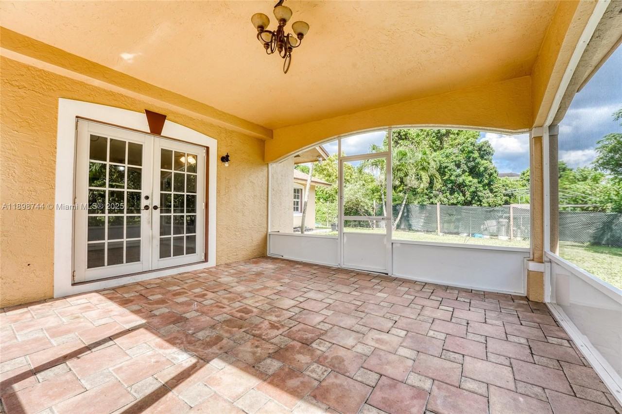 5130 Sw 208th Ln #5130 - Photo 4 of 50