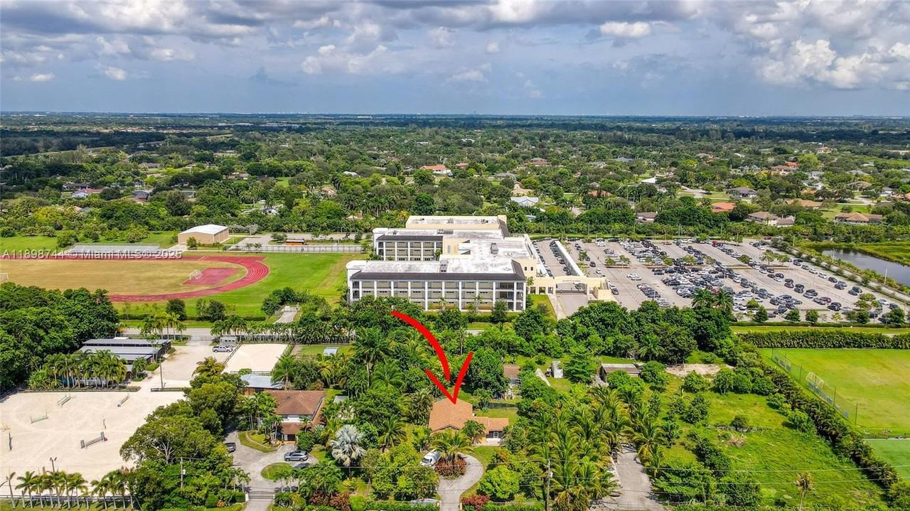 5130 Sw 208th Ln #5130 - Photo 6 of 50