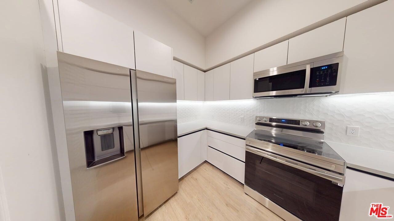 414 N Orange St #414-511 - Photo 5 of 18