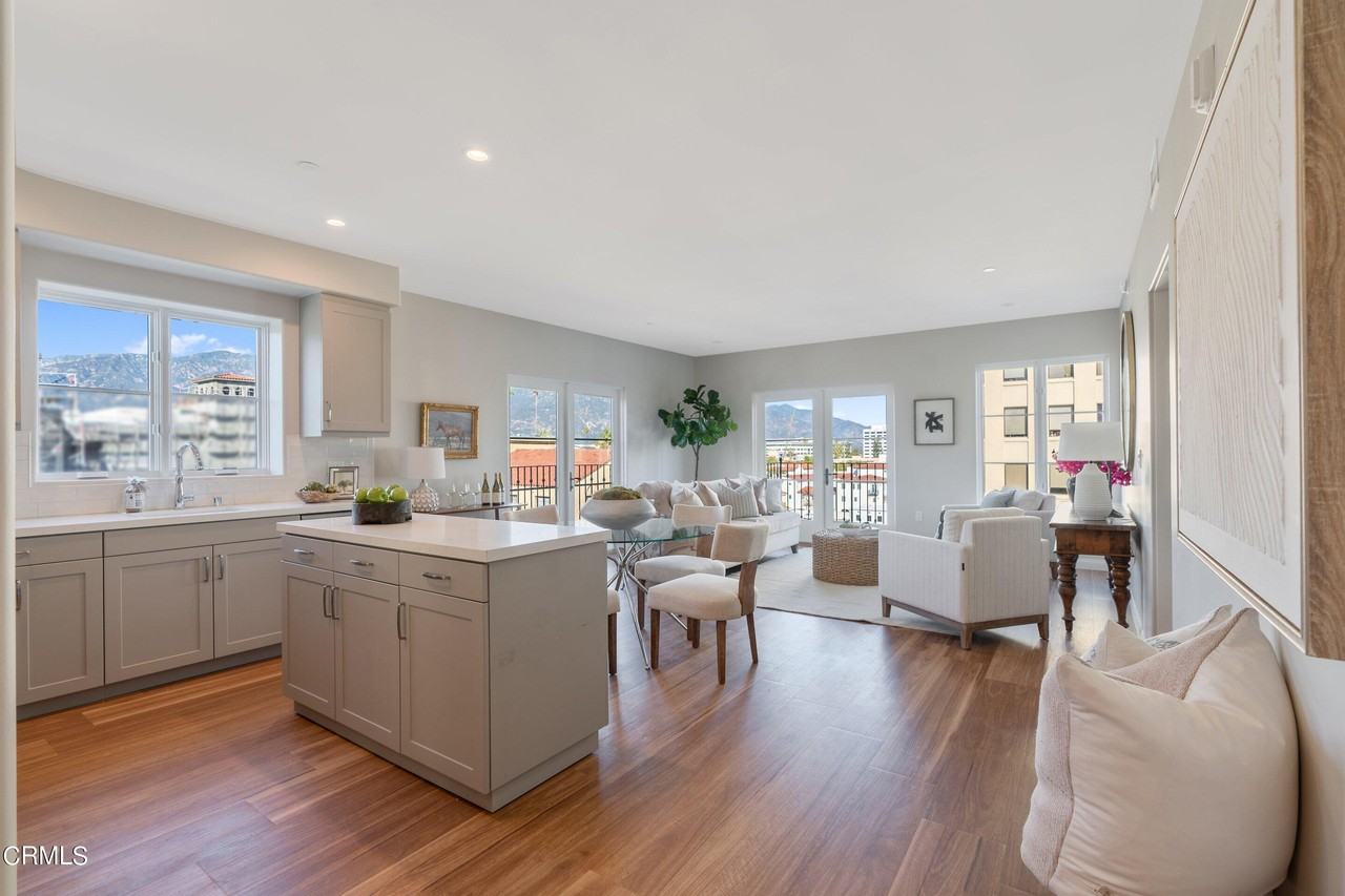 88 N Oakland Ave #88-504 - Photo 5 of 46