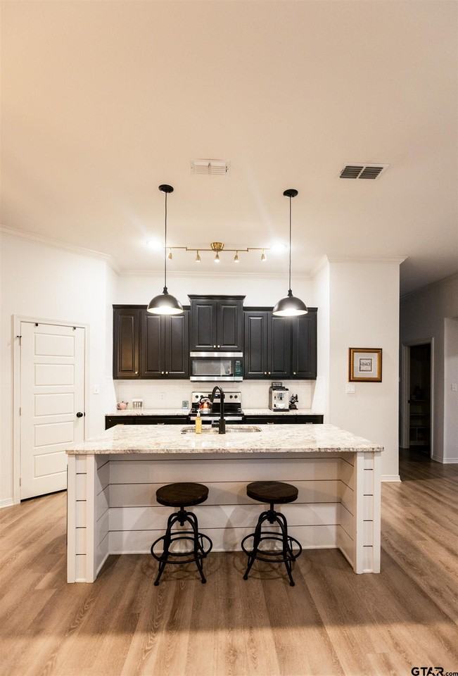 1668 Alamo Xing #1668 - Photo 7 of 19