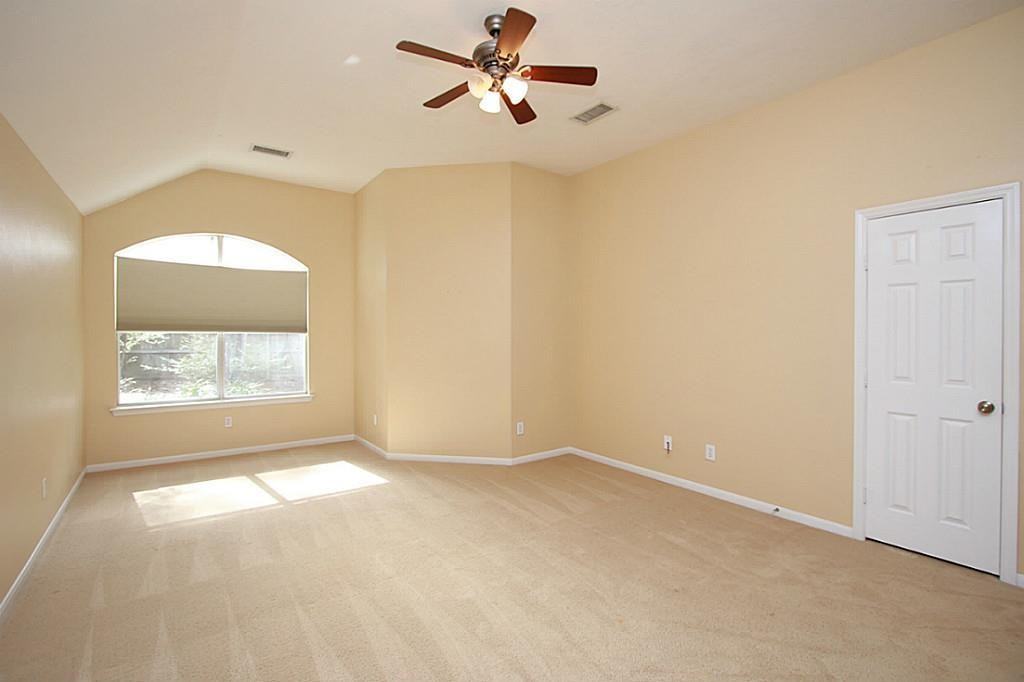 155 Avonlea Ct #155 - Photo 2 of 11