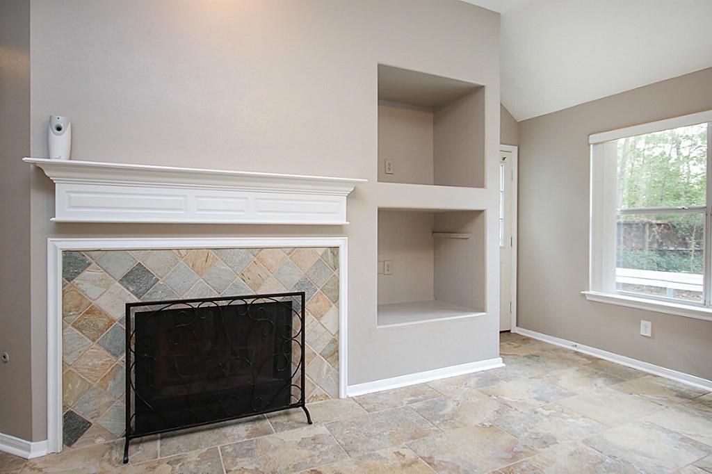 155 Avonlea Ct #155 - Photo 7 of 11