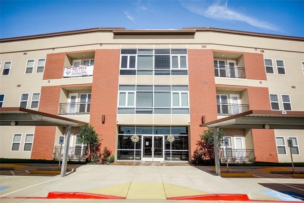 1207 Grand West Blvd #12071H - Photo 3 of 32