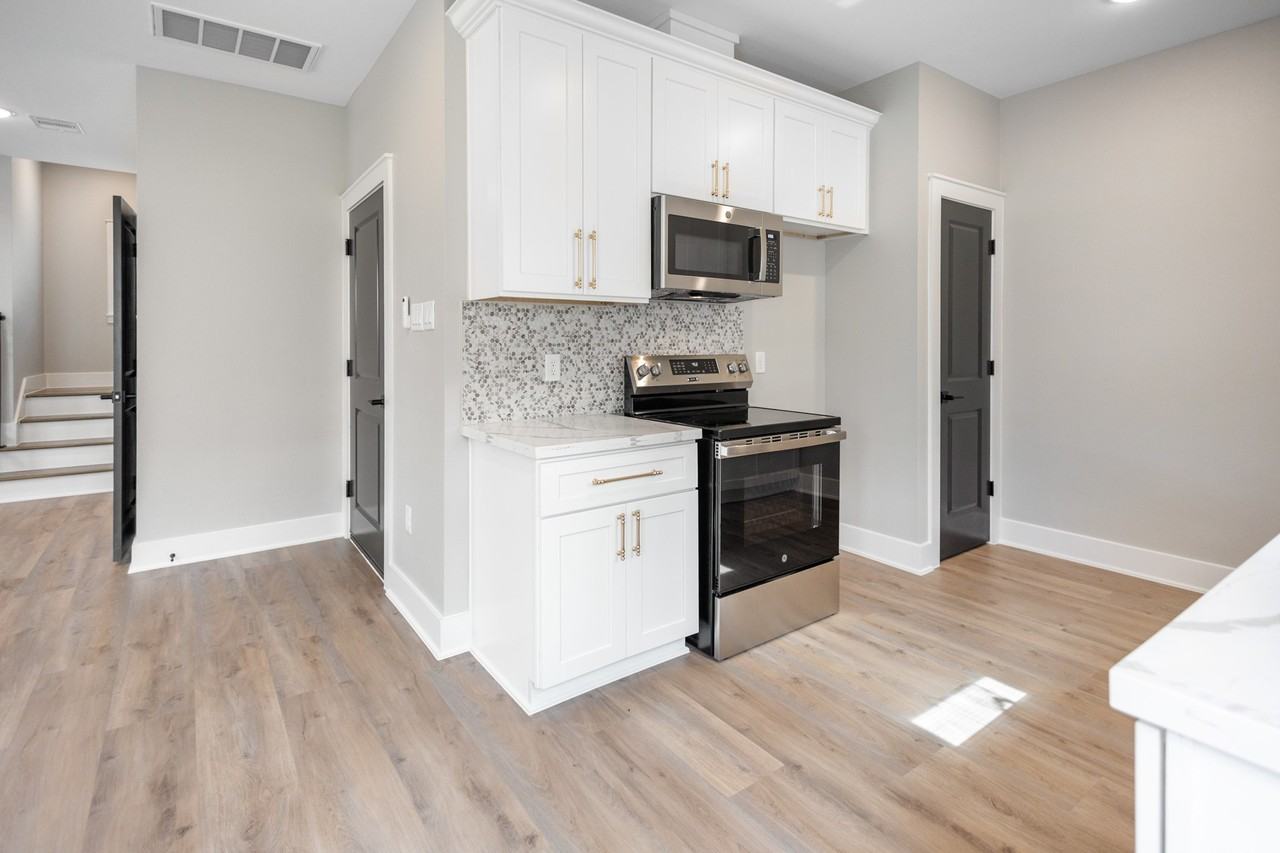 5036 Mallow St #5036B - Photo 3 of 36