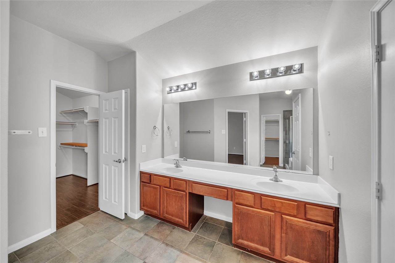 26702 Hawkstone Ct #26702 - Photo 2 of 33