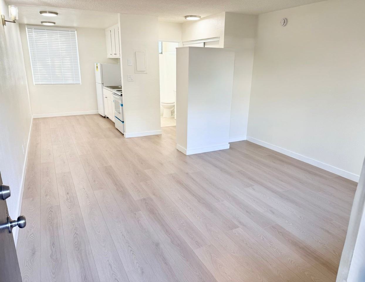 Rosecrans - Photo 3 of 9