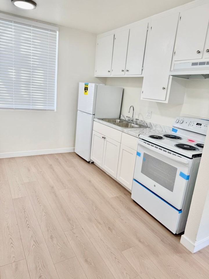 Rosecrans - Photo 4 of 9