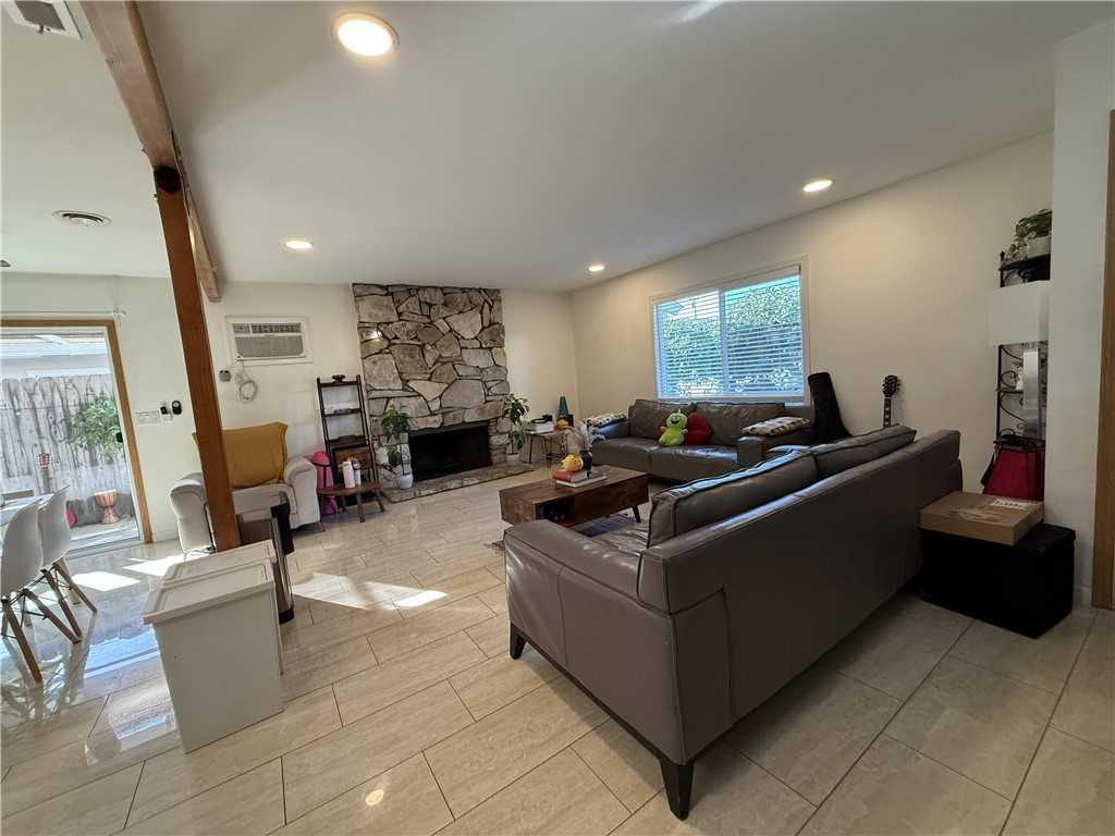 7672 Amazon Dr #7672-1 - Photo 5 of 24